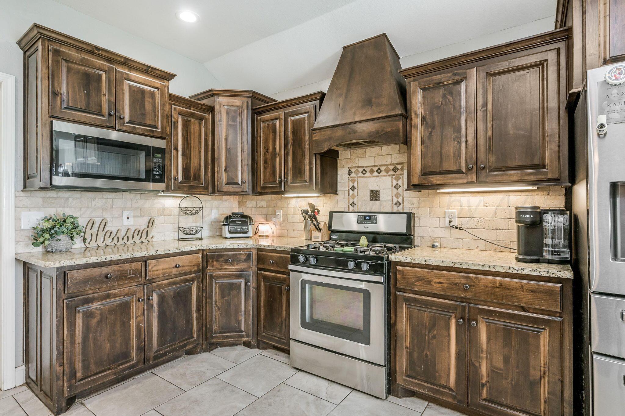 7302 Memphis Avenue Amarillo, TX 79118 - Photo 6 of 19 7302 Memphis Ave 09