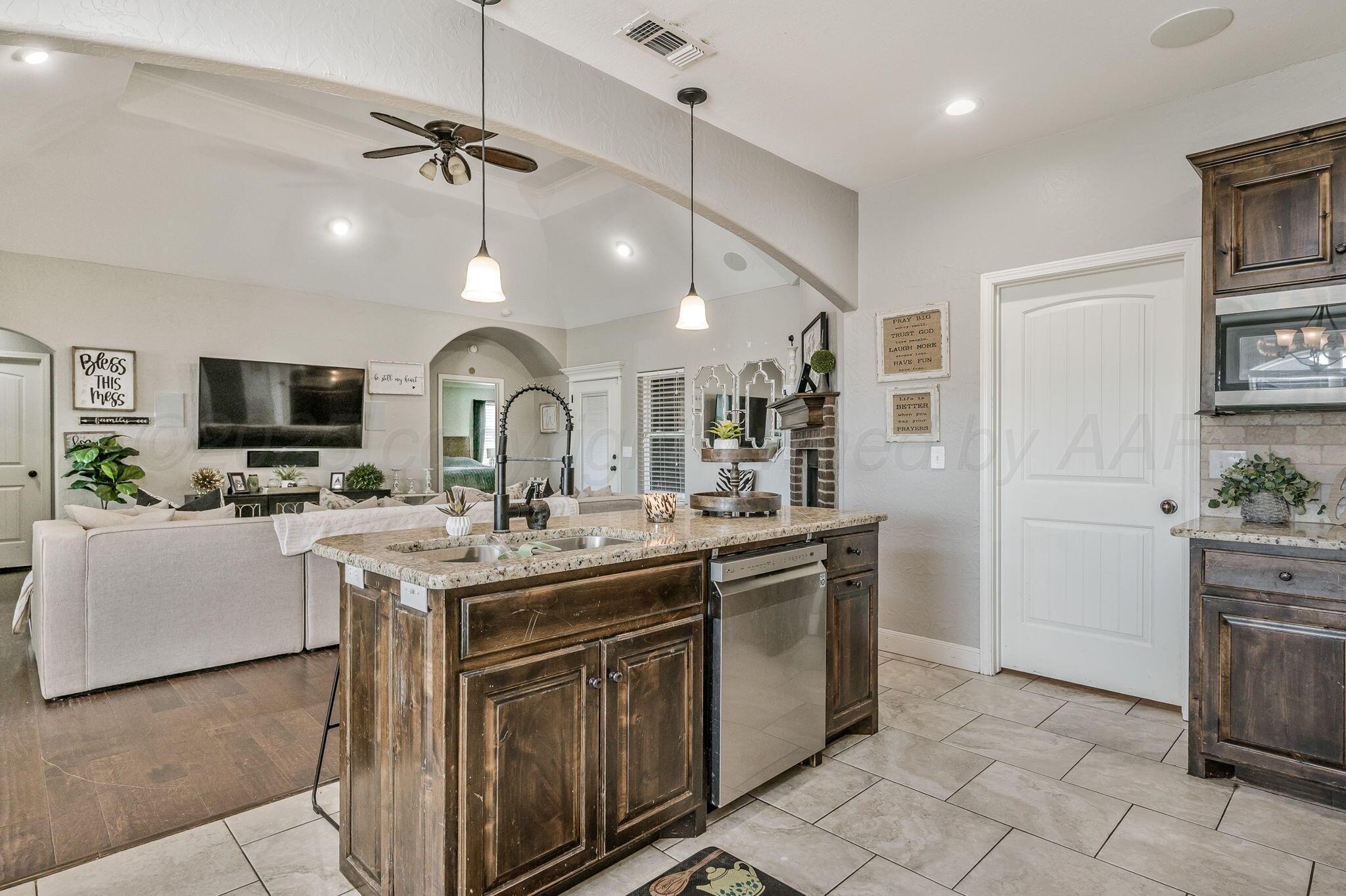 7302 Memphis Avenue Amarillo, TX 79118 - Photo 7 of 19 7302 Memphis Ave 10