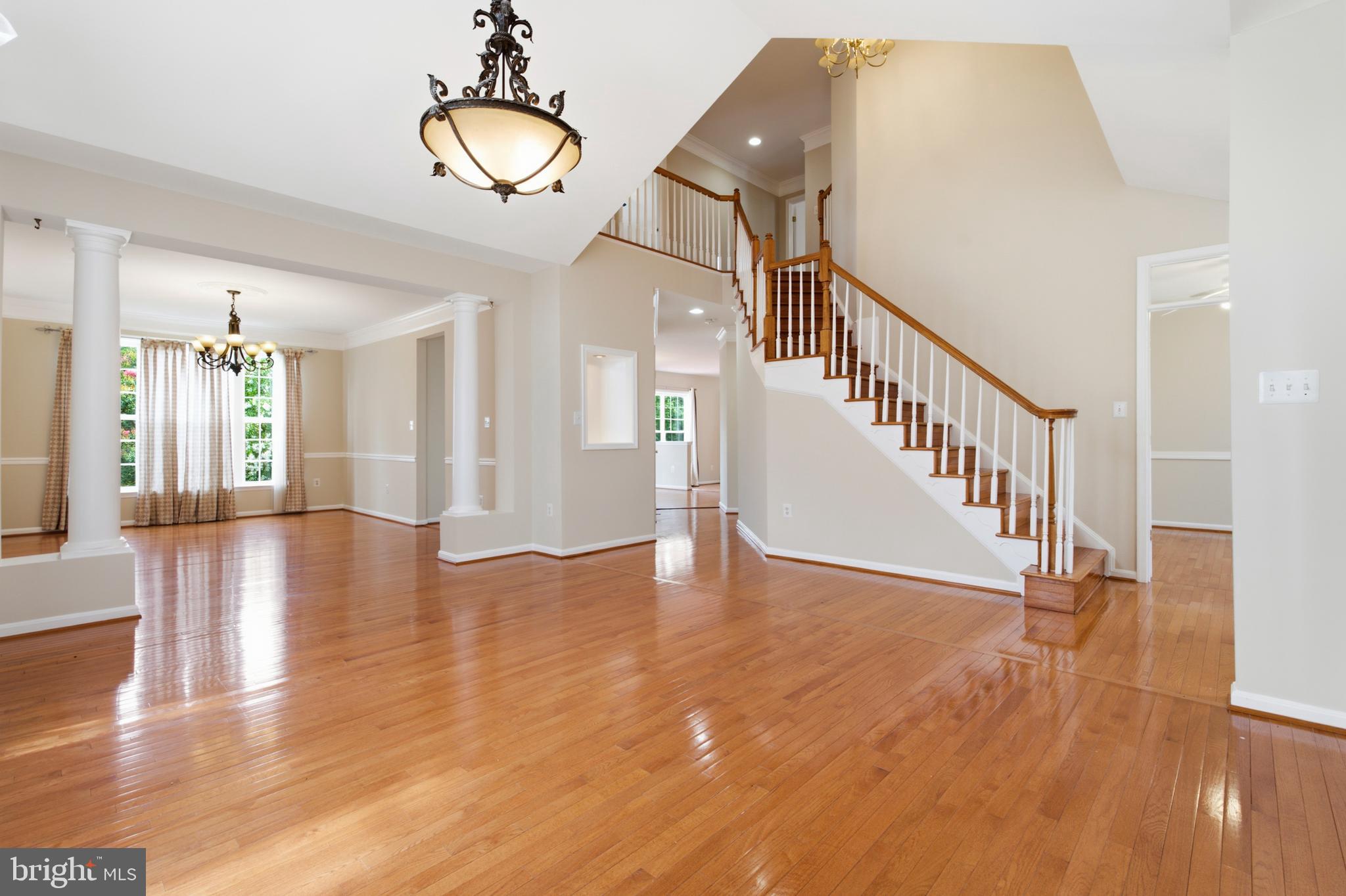 7608 Mcweadon Lane Springfield, VA 22150 - Photo 3 of 72