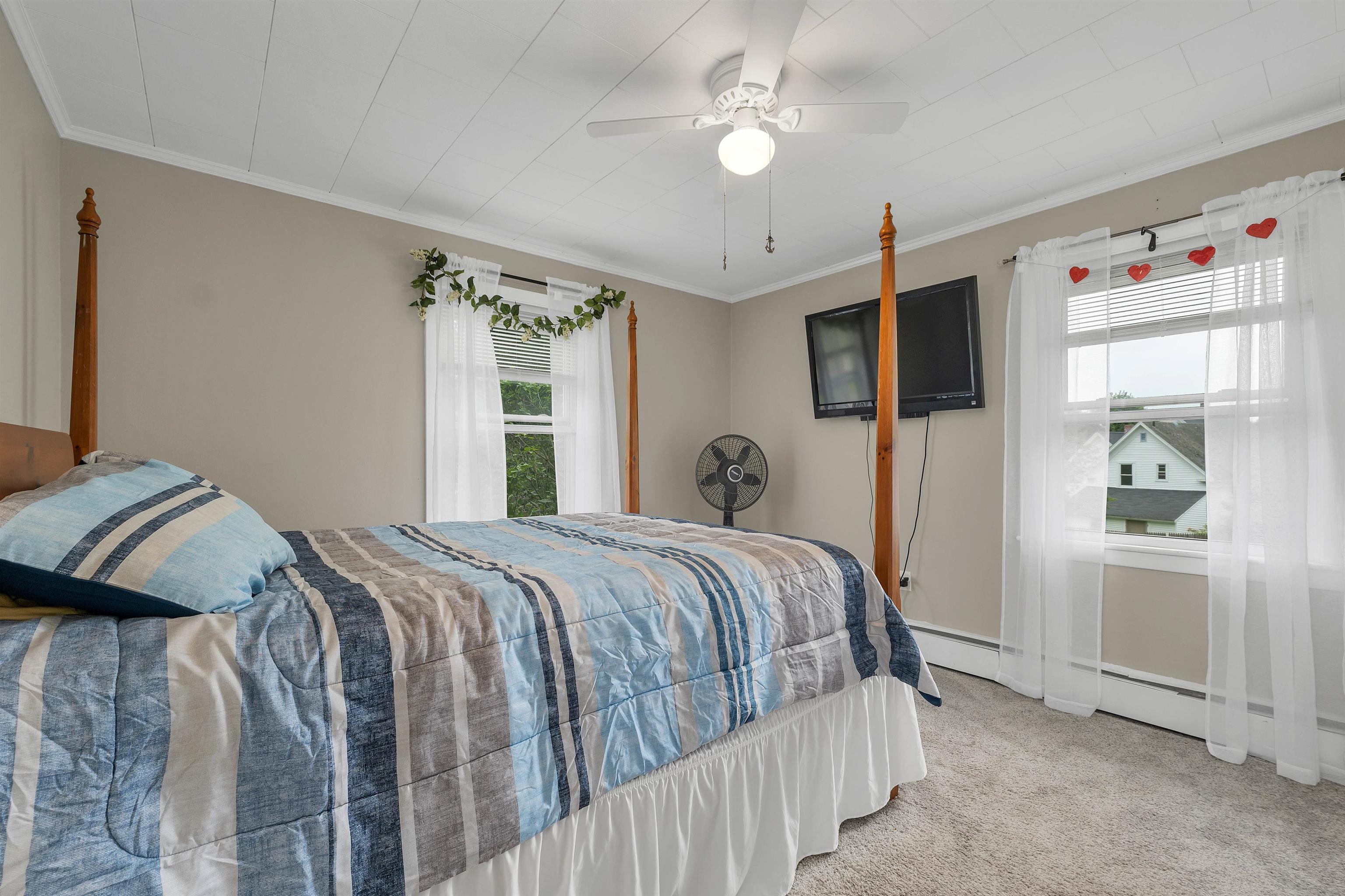 32 Chestnut Street Franklin, NH 03235 - Photo 17 of 40