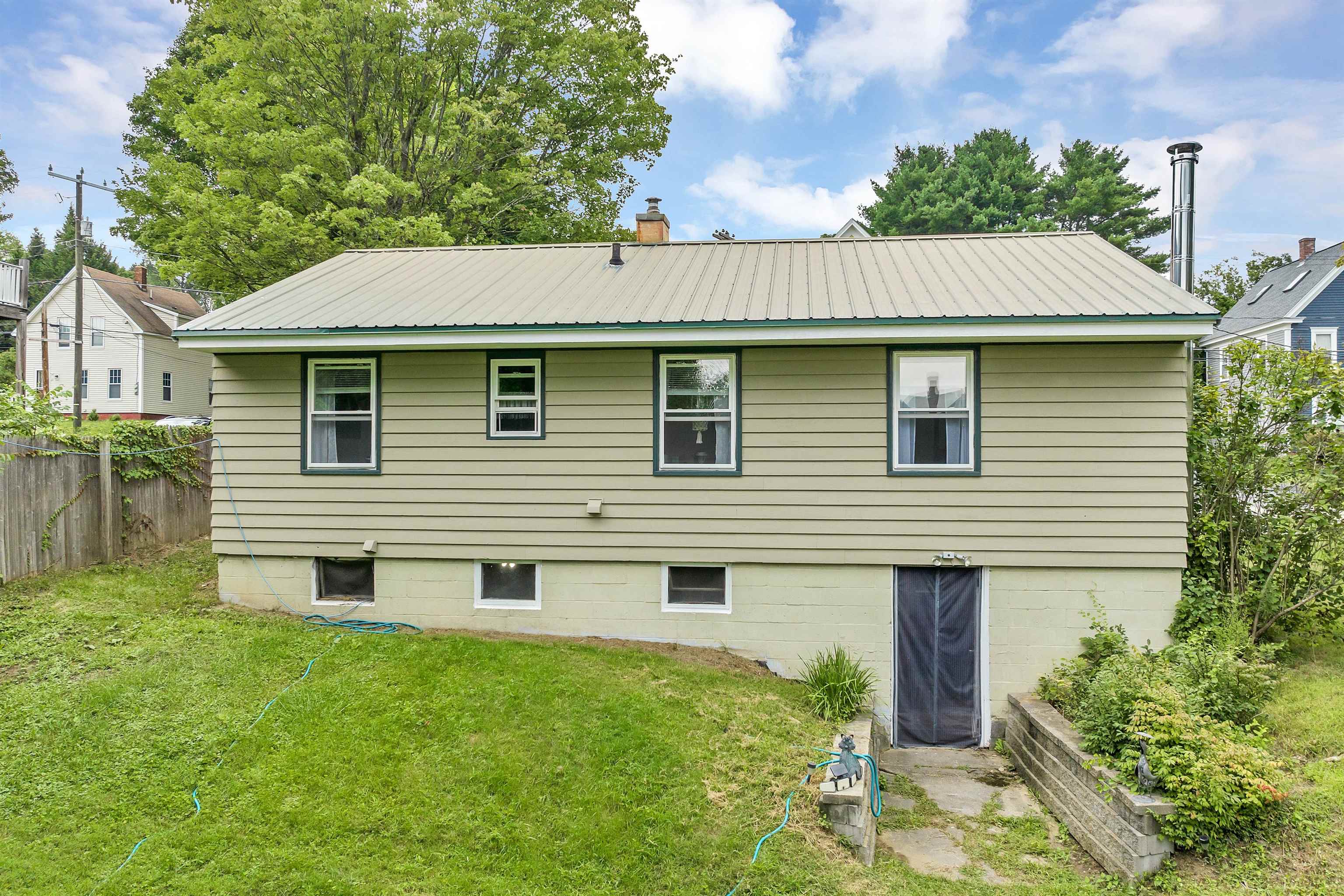 32 Chestnut Street Franklin, NH 03235 - Photo 34 of 40