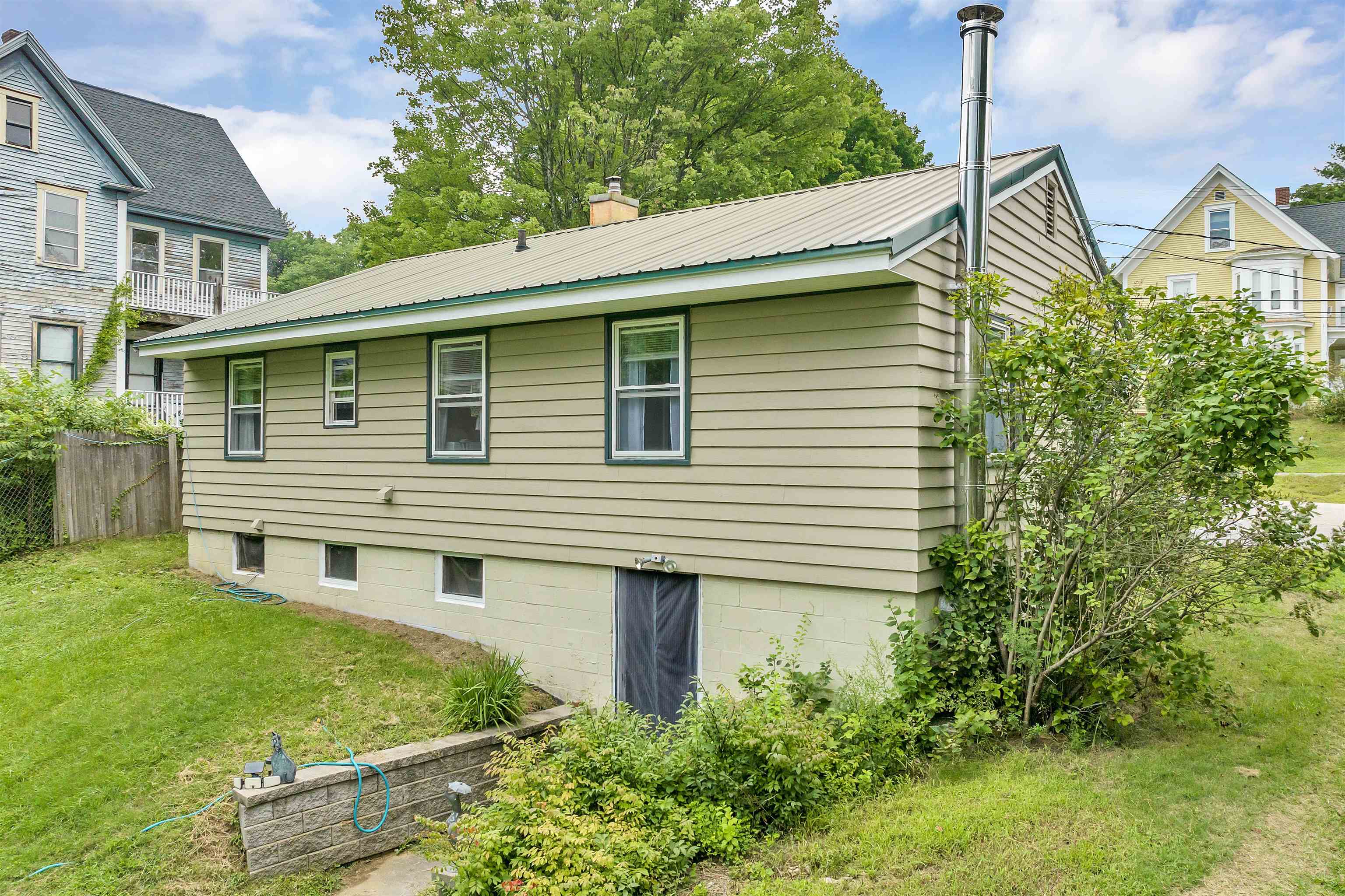 32 Chestnut Street Franklin, NH 03235 - Photo 40 of 40