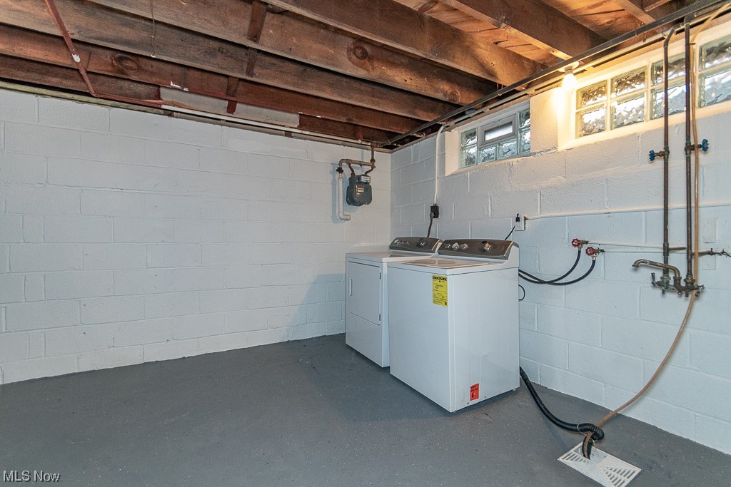 1654 Overbrook Road Cleveland, OH 44124 - Photo 25 of 33