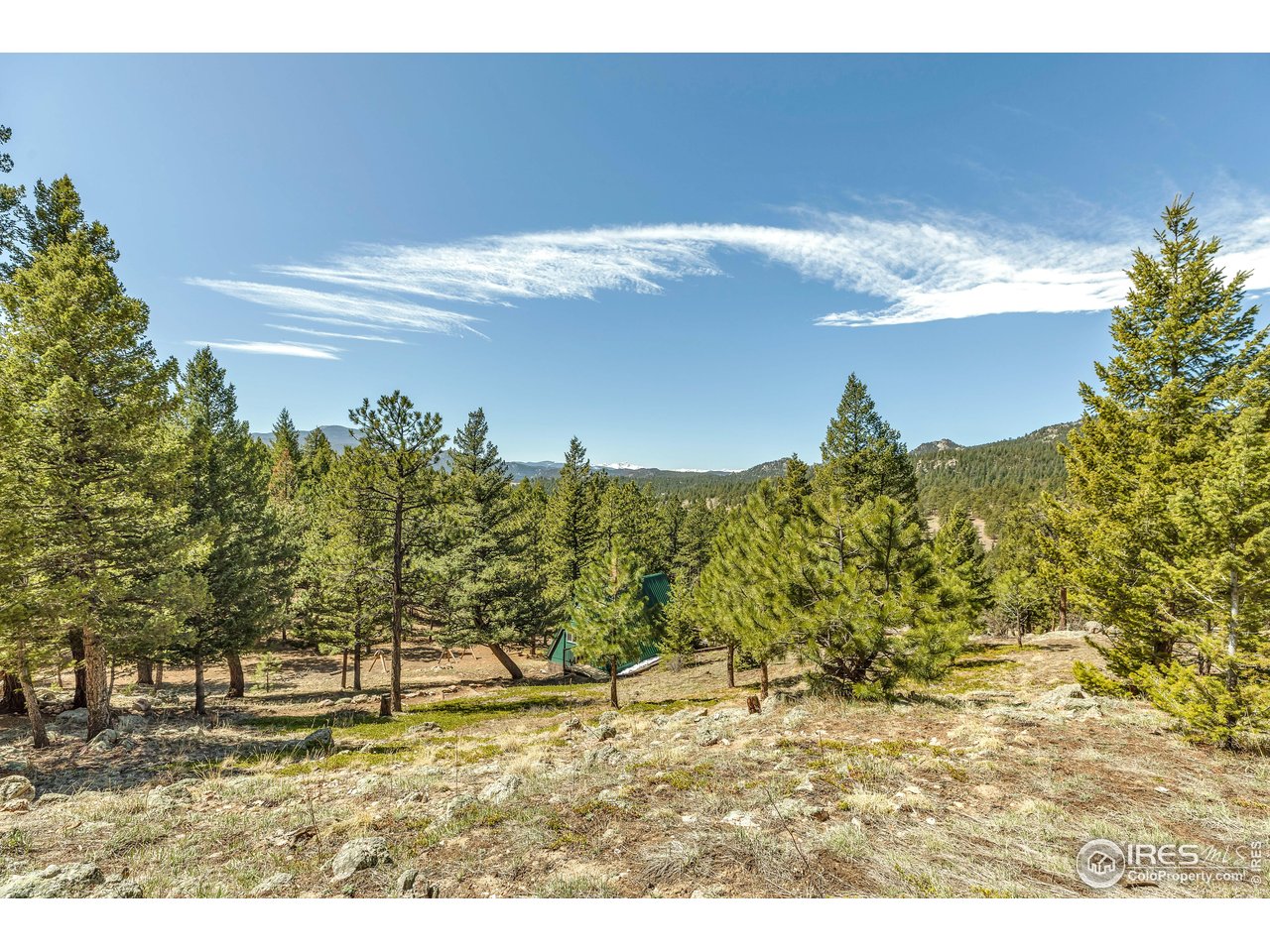 7022 Flagstaff Road Boulder, CO 80302 - Photo 4 of 8 a view of a yard with an ocean