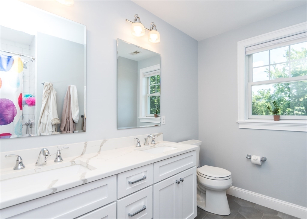 17 Elinor Circle Waltham, MA 02452 - Photo 20 of 39