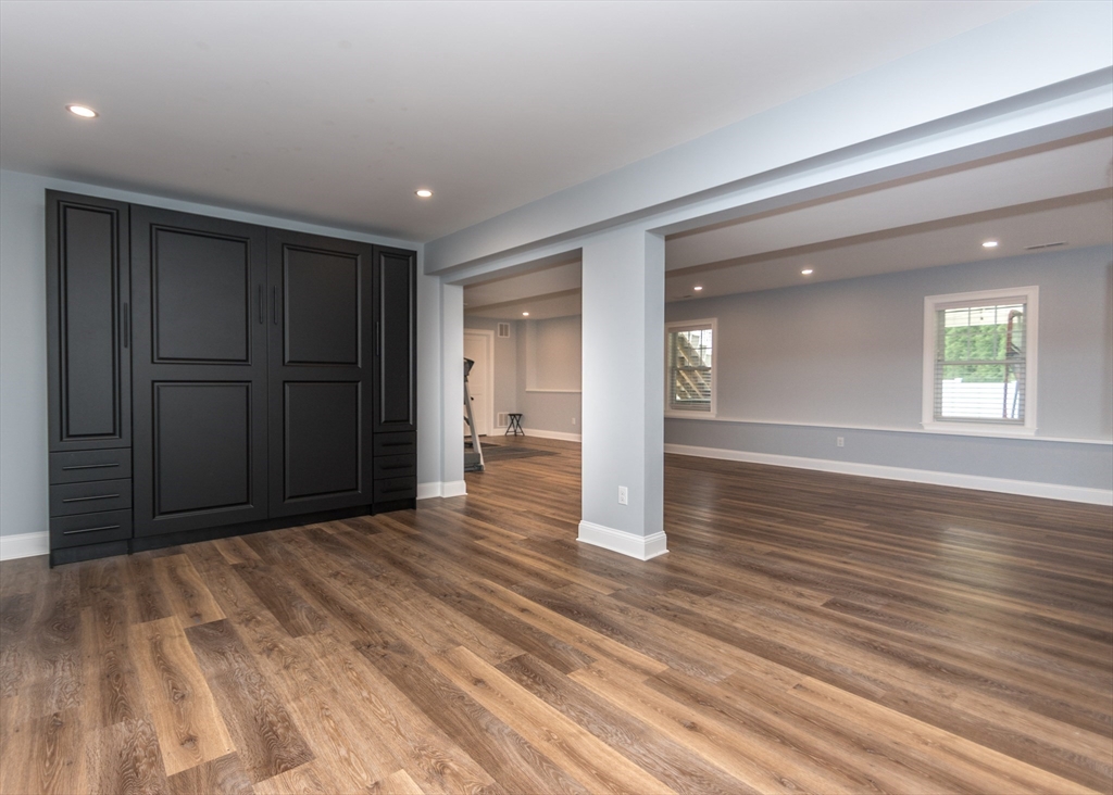 17 Elinor Circle Waltham, MA 02452 - Photo 31 of 39