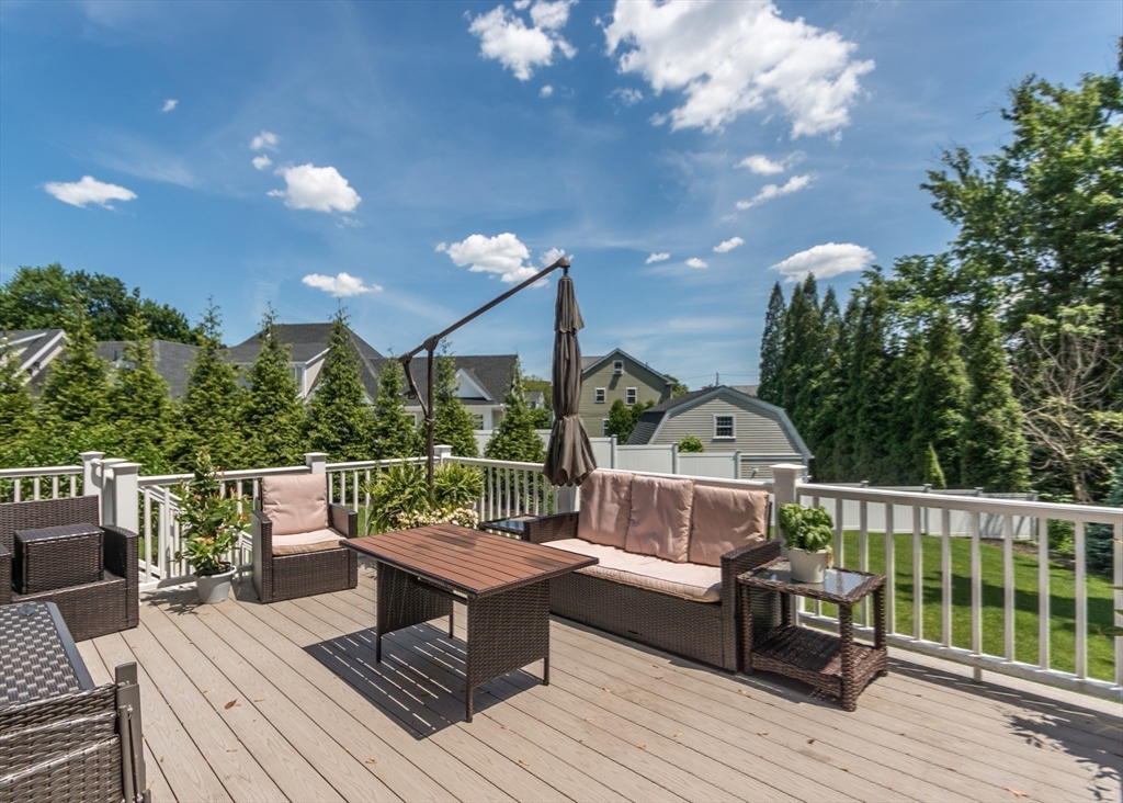 17 Elinor Circle Waltham, MA 02452 - Photo 32 of 39