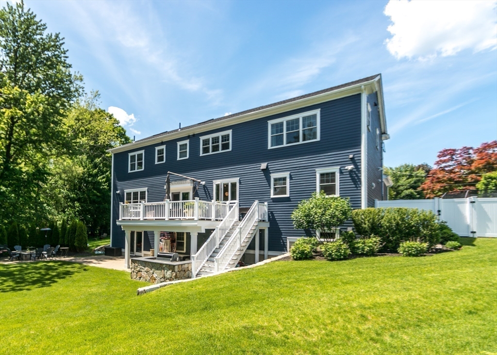 17 Elinor Circle Waltham, MA 02452 - Photo 35 of 39