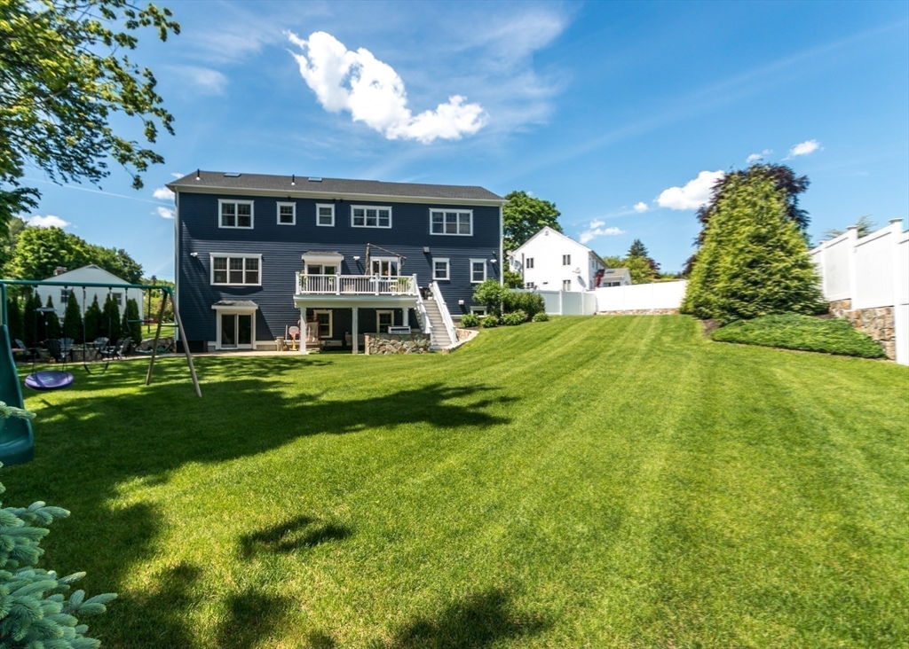 17 Elinor Circle Waltham, MA 02452 - Photo 37 of 39