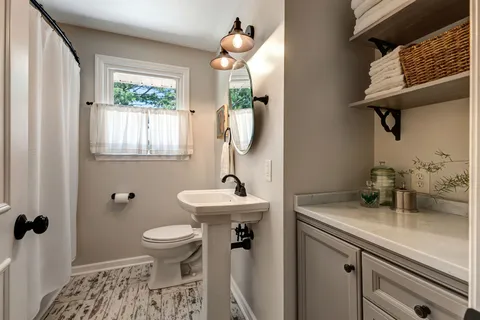 $425,000 | 207 Bonnafield Drive, Hermitage, TN 37076