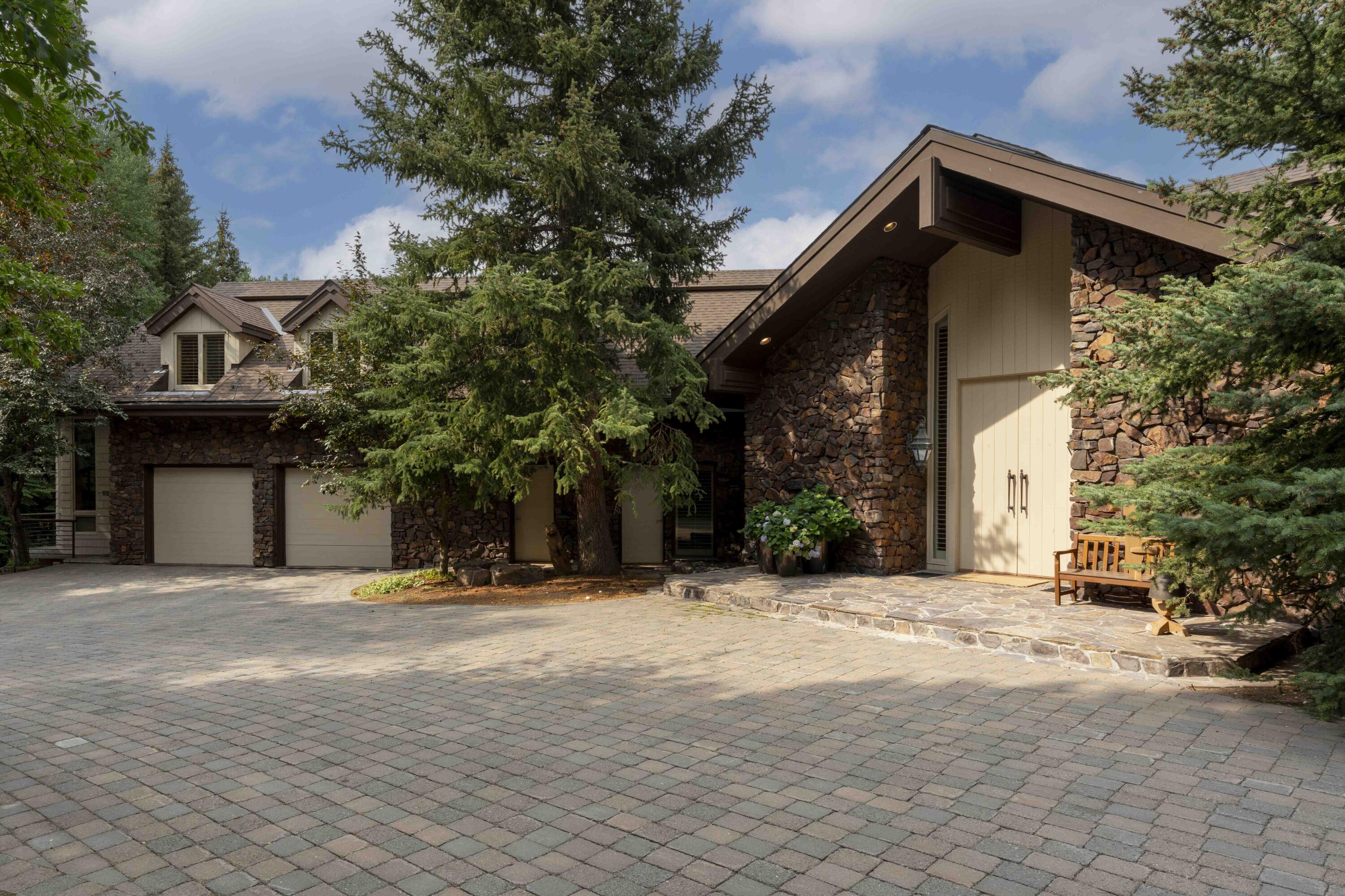 100 Wedeln Lane Sun Valley, ID 83353 - Photo 14 of 47 Classic Architectural Design