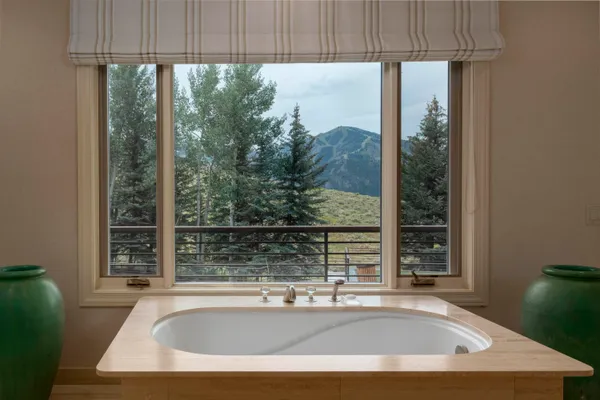 $14,995,000 | 100 Wedeln Lane, Sun Valley, ID 83353