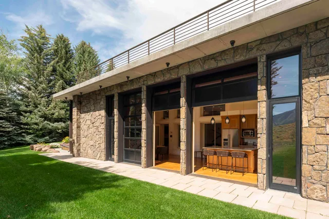 $17,775,000 | 100 Wedeln Lane, Sun Valley, ID 83353