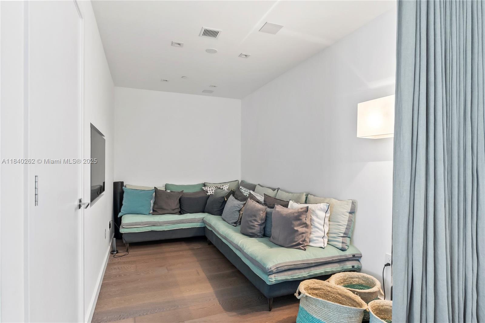 360 Ocean Drive, Unit 704S Key Biscayne, FL 33149 - Photo 11 of 49