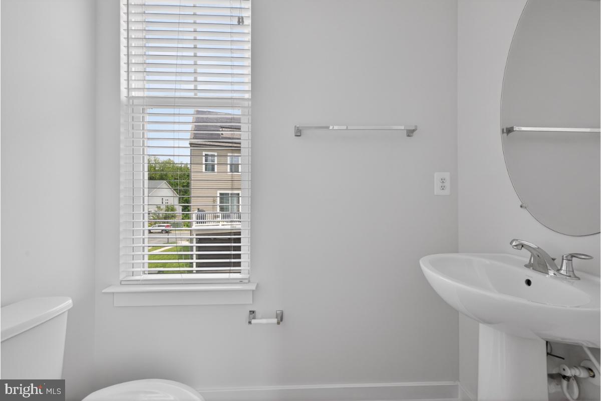 1601 Grove Chestnut Road Dumfries, VA 22026 - Photo 13 of 40