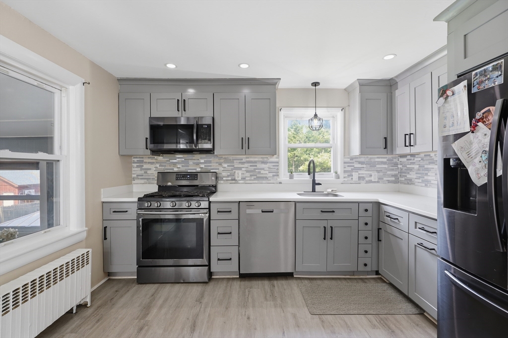 229 Whalom Road Lunenburg, MA 01462 - Photo 8 of 39 Gallery Image 8