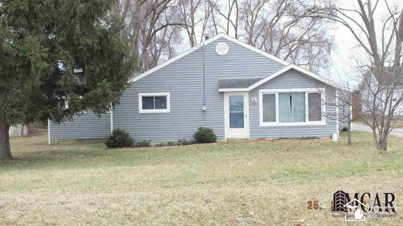 1357 West Erie Road Temperance, MI 48182 - Photo 2 of 17 21265533-1.JPG