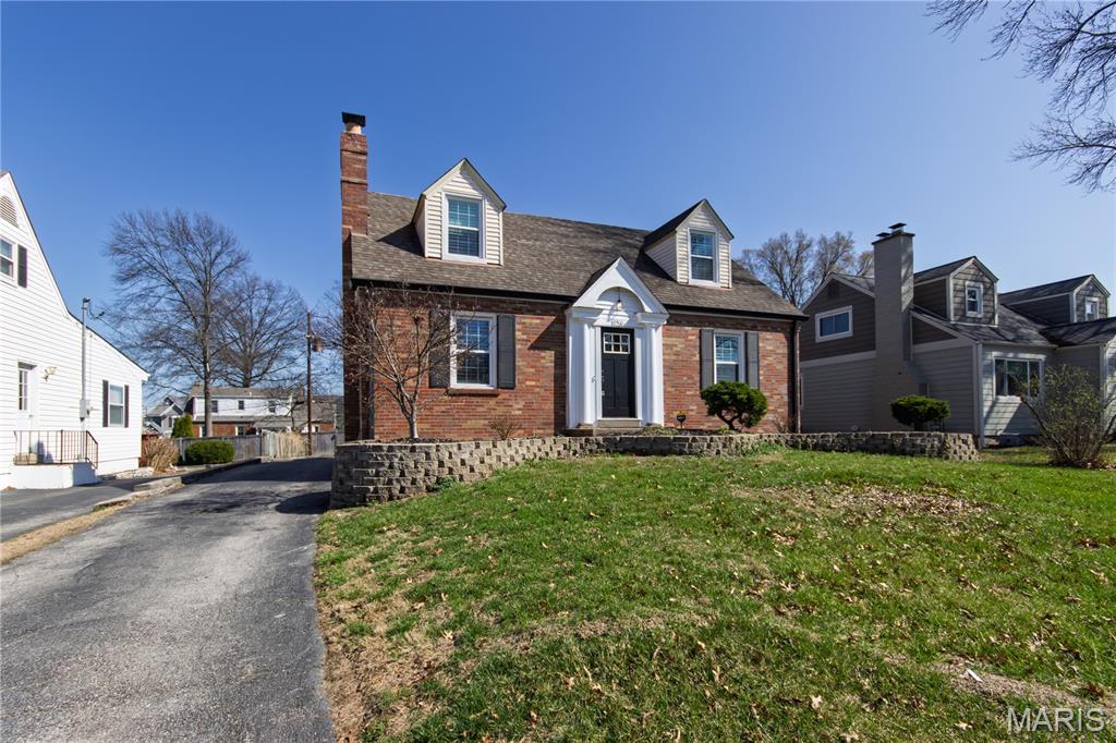 1126 Bopp Road St. Louis, MO 63131 - Photo 3 of 56 Gallery Image 3