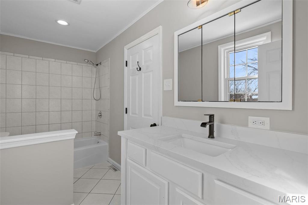 1126 Bopp Road St. Louis, MO 63131 - Photo 35 of 56 Gallery Image 35