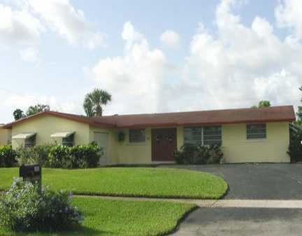 313 Riverdale Road Palm Springs, FL 33461 - Photo 1 of 6 Primary Photo