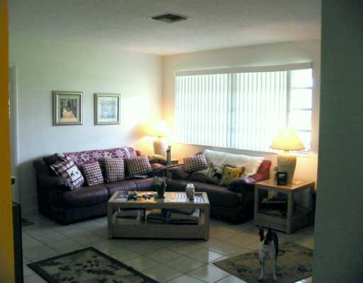 313 Riverdale Road Palm Springs, FL 33461 - Photo 4 of 6 Additional Photo