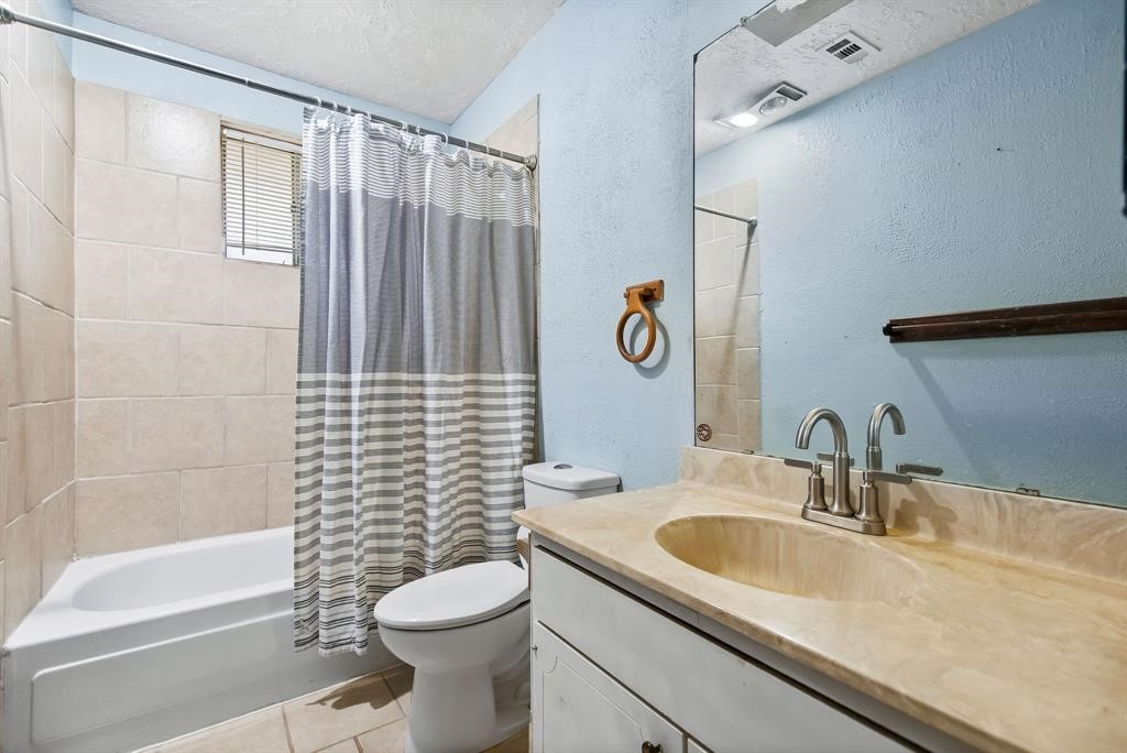 9718 Shady Tree Lane Houston, TX 77086 - Photo 20 of 26