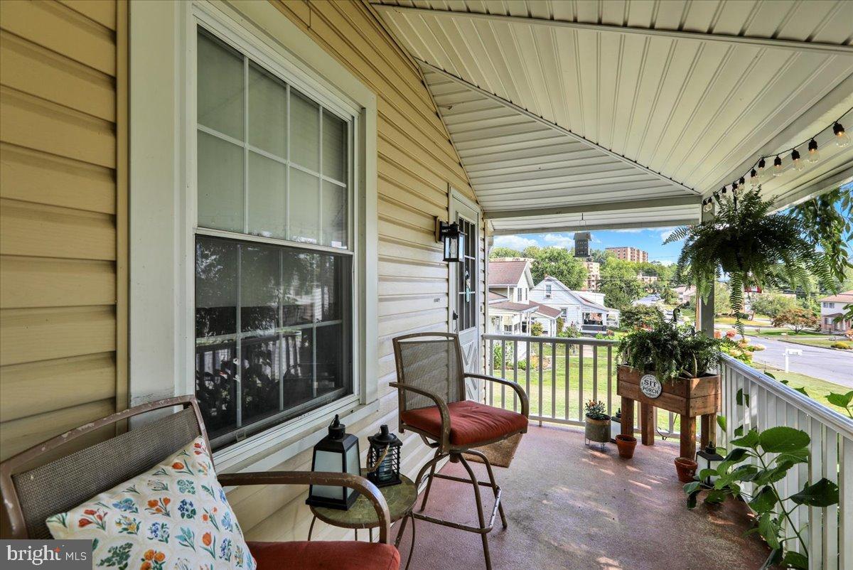 524 Pershing Boulevard Reading, PA 19607 - Photo 5 of 31 Gallery Image 5