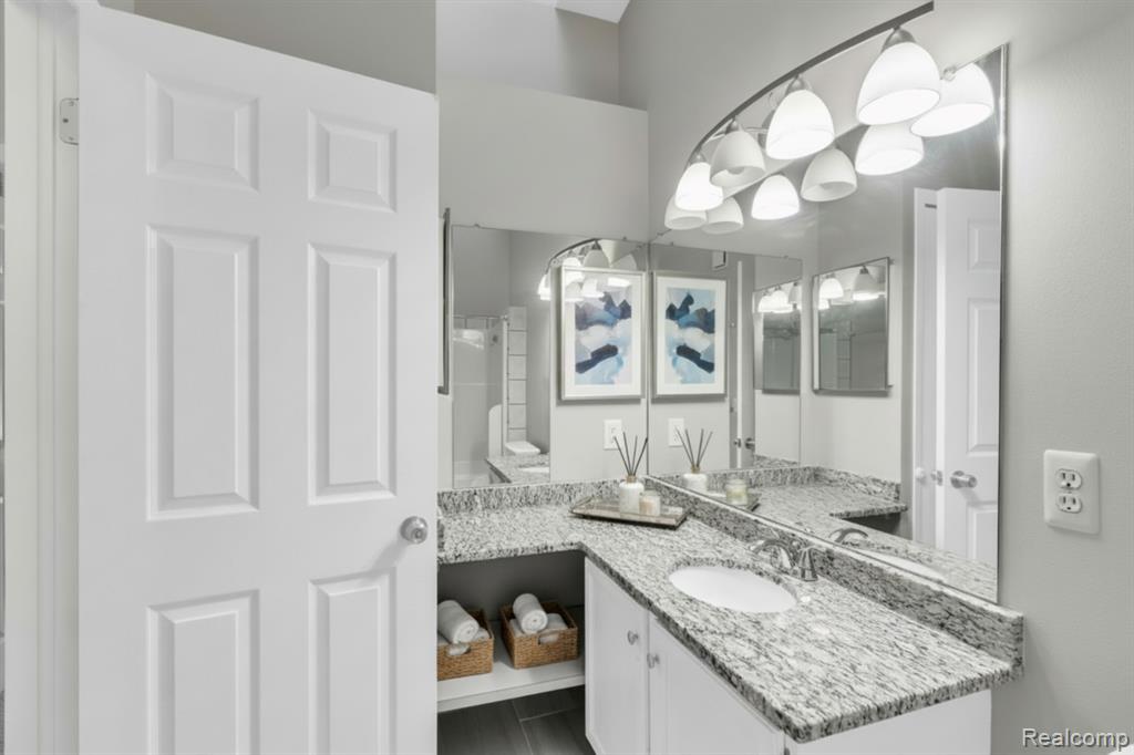 22224 Edgewater Novi, MI 48375 - Photo 23 of 32