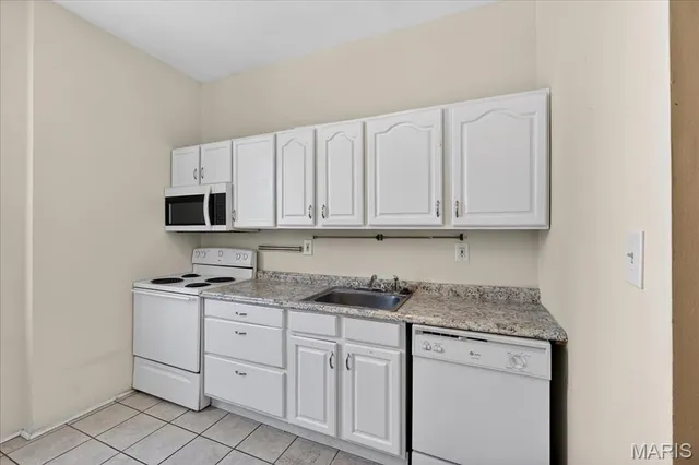 $575,000 | 4067 Connecticut Street, St. Louis, MO 63116