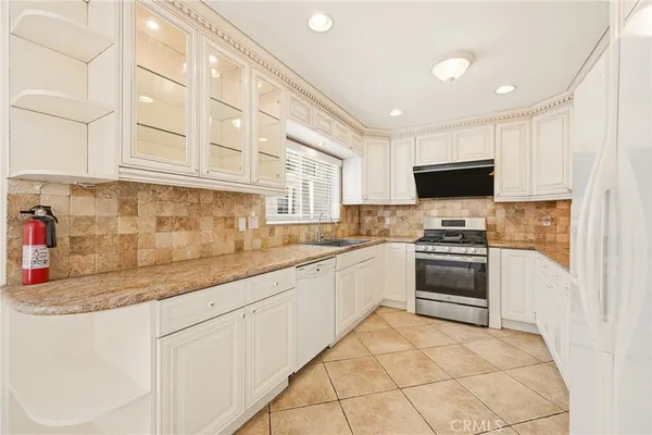 $3,600 | 523 Fairview Avenue, Arcadia, CA 91007