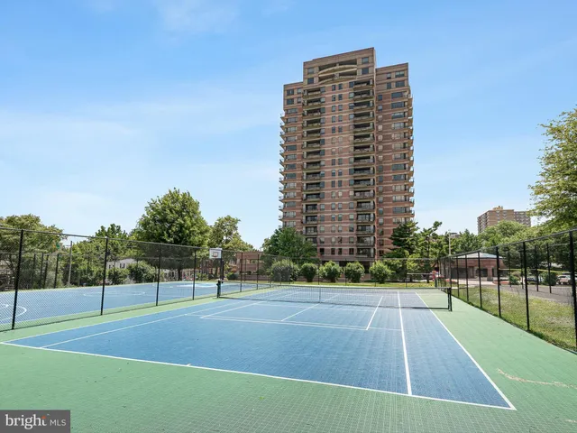 a view of a tennis court
