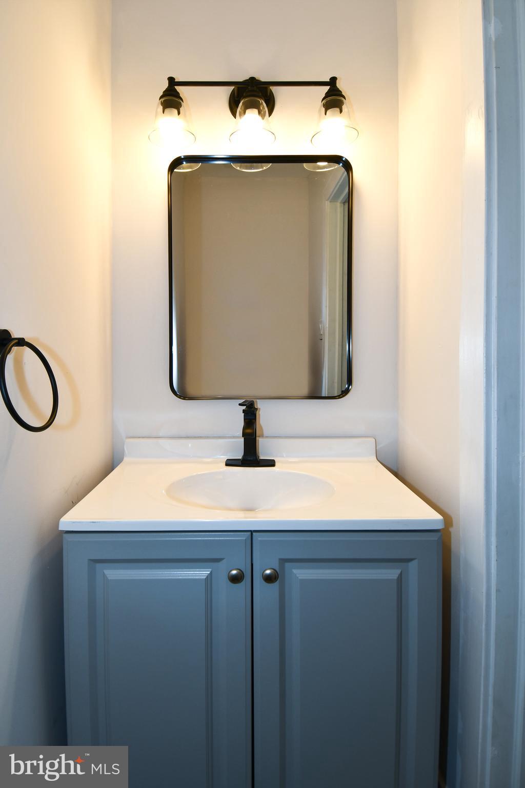 9201 Three Oaks Drive Silver Spring, MD 20901 - Photo 6 of 57