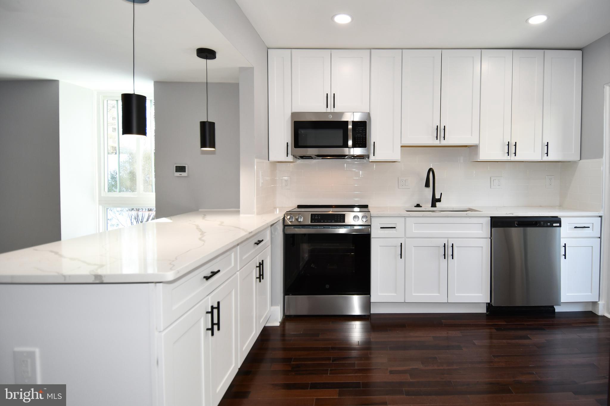 9201 Three Oaks Drive Silver Spring, MD 20901 - Photo 7 of 56