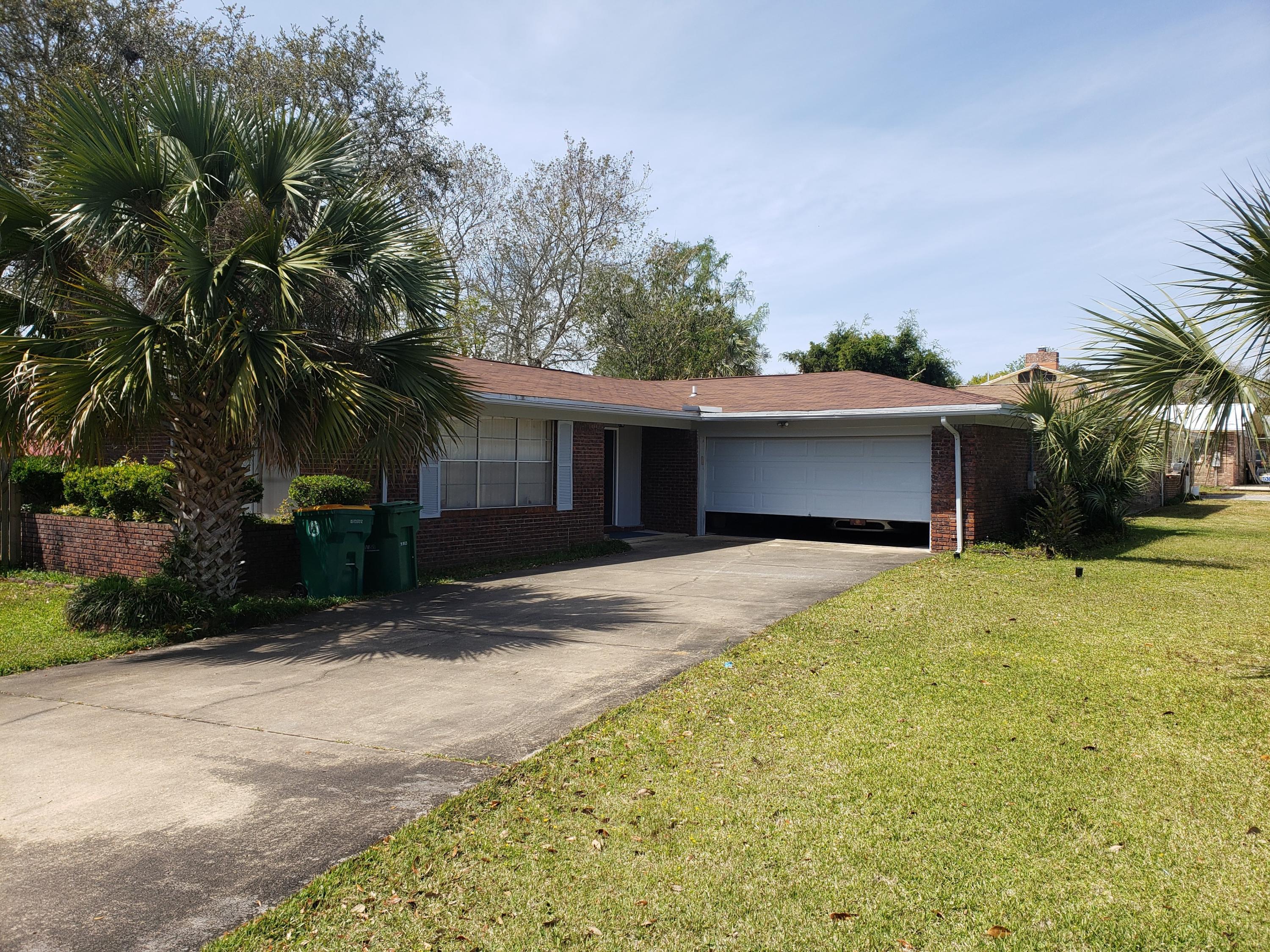 406 Pelham Road Fort Walton Beach, FL 32547 - Photo 2 of 3 side entry