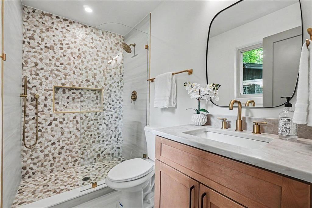 2700 Hawaii Court Decatur, GA 30033 - Photo 19 of 31 Gallery Image 19