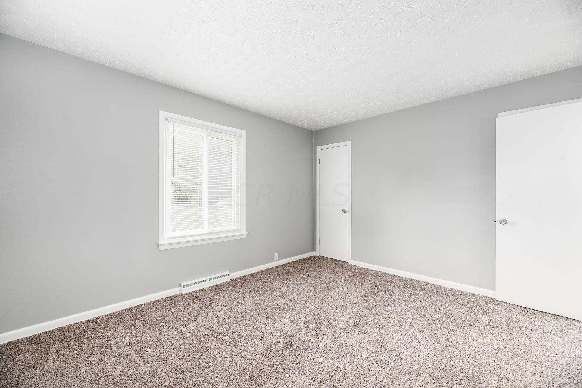 2863 Schwartz Road Columbus, OH 43232 - Photo 14 of 26 Gallery Image 14