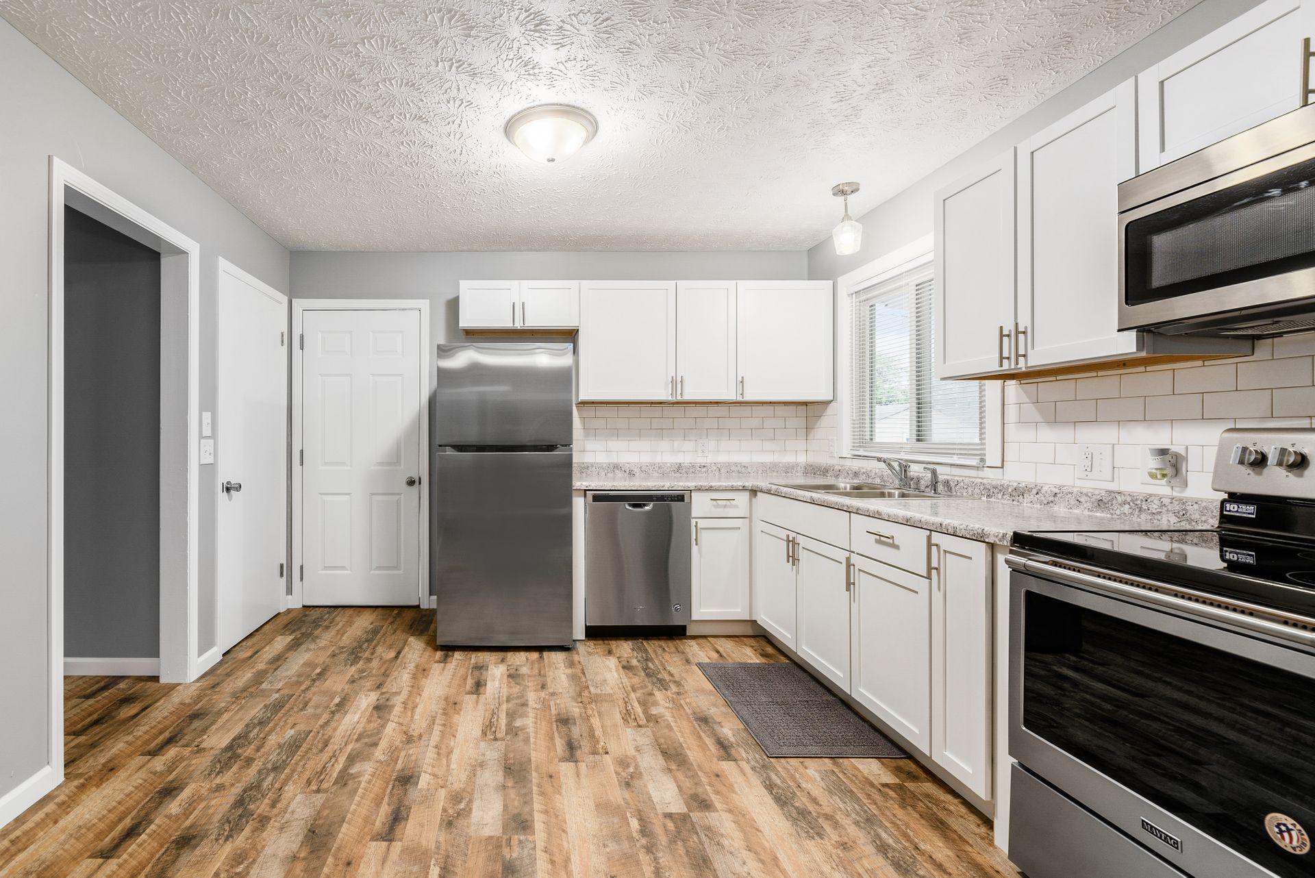 2863 Schwartz Road Columbus, OH 43232 - Photo 6 of 26 Gallery Image 6
