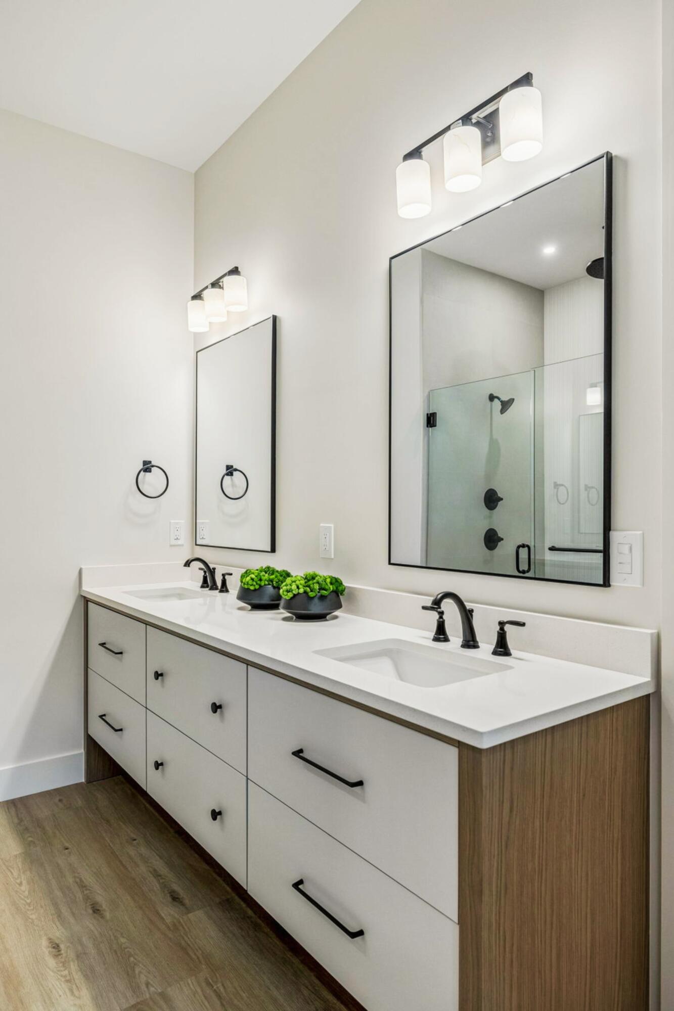 568 Wilkinson Road Northeast Cleveland, TN 37323 - Photo 29 of 67 MASTER BATH 2 VANITIES