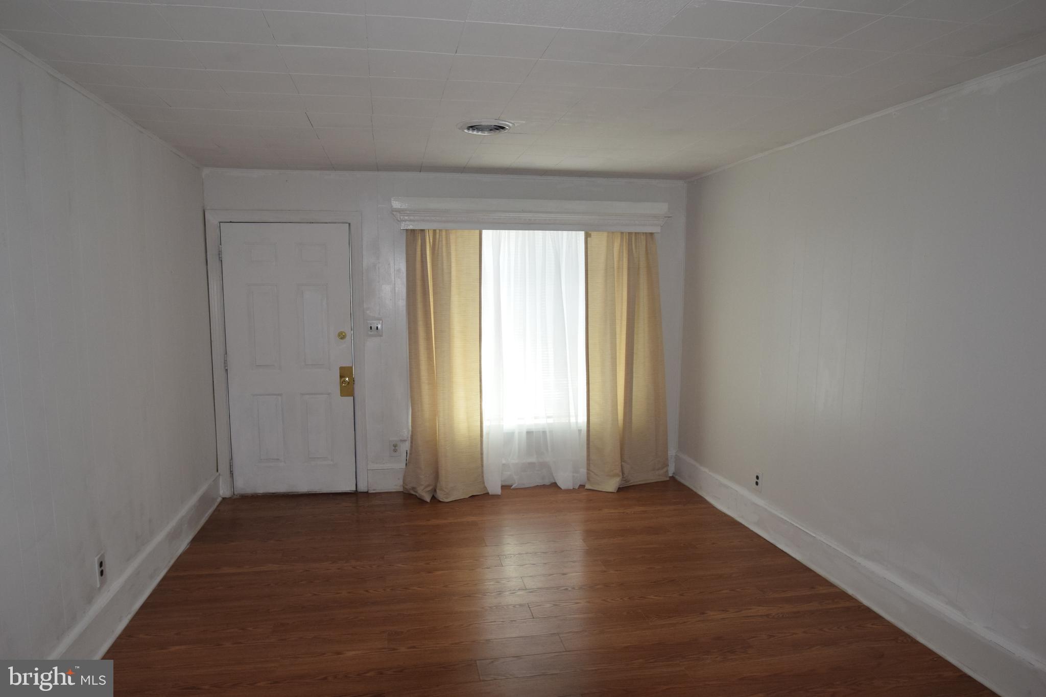304 Pilgrim Road New Castle, DE 19720 - Photo 2 of 9 Gallery Image 2