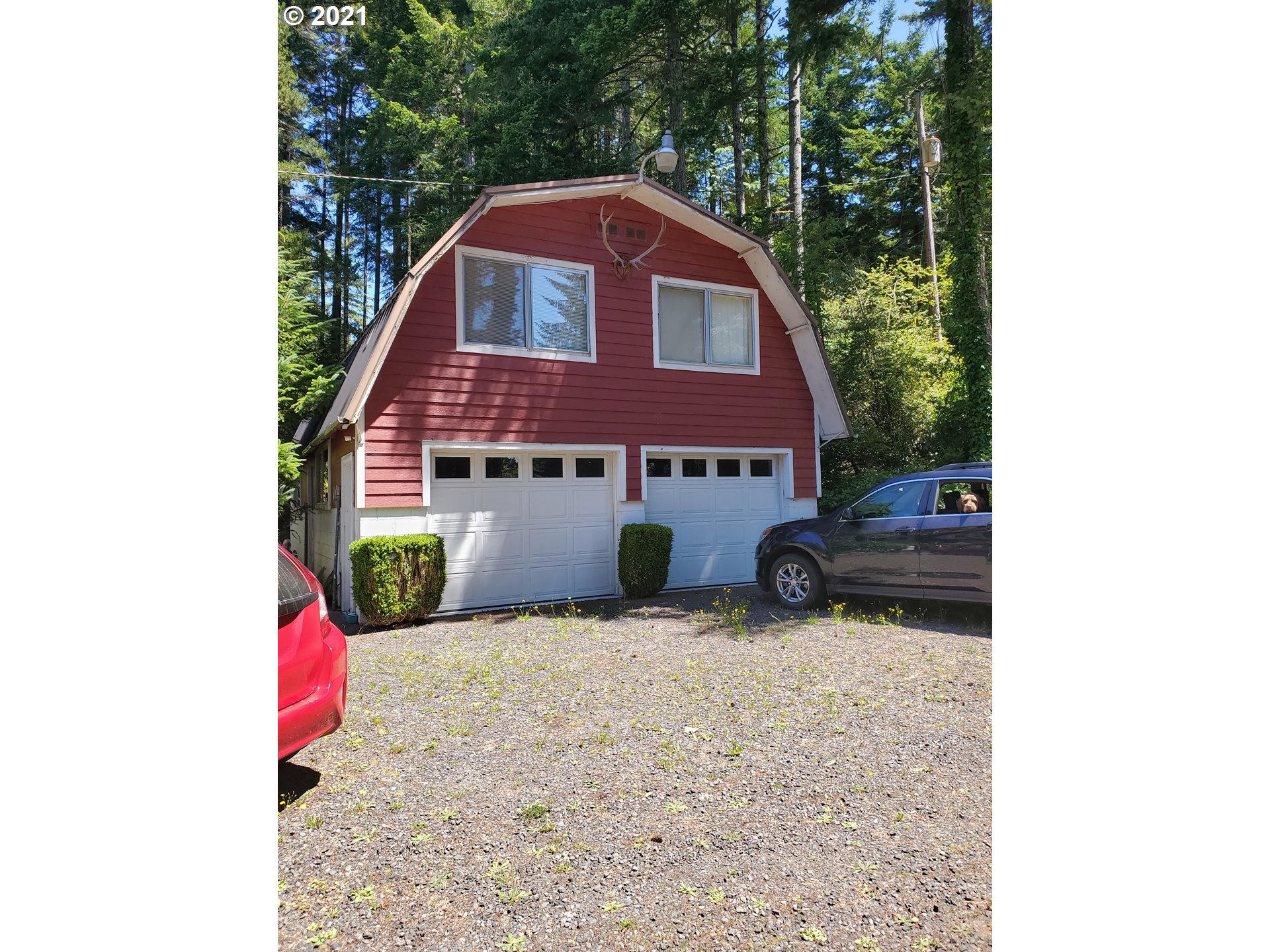 69692 Stage Road North Bend, OR 97459 - Photo 8 of 28 Gallery Image 8
