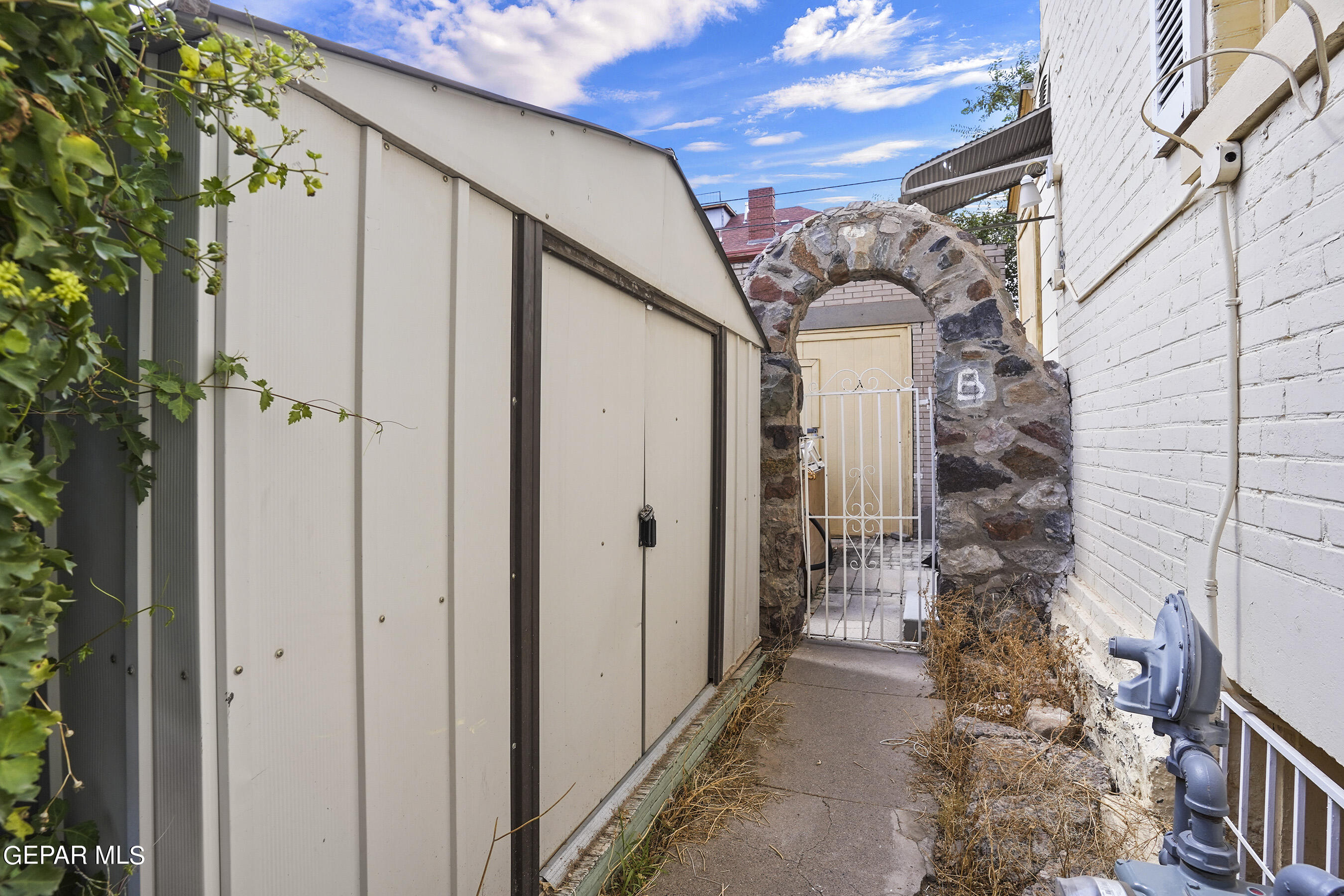 1207 East Rio Grande Avenue El Paso, TX 79902 - Photo 48 of 56 Shed