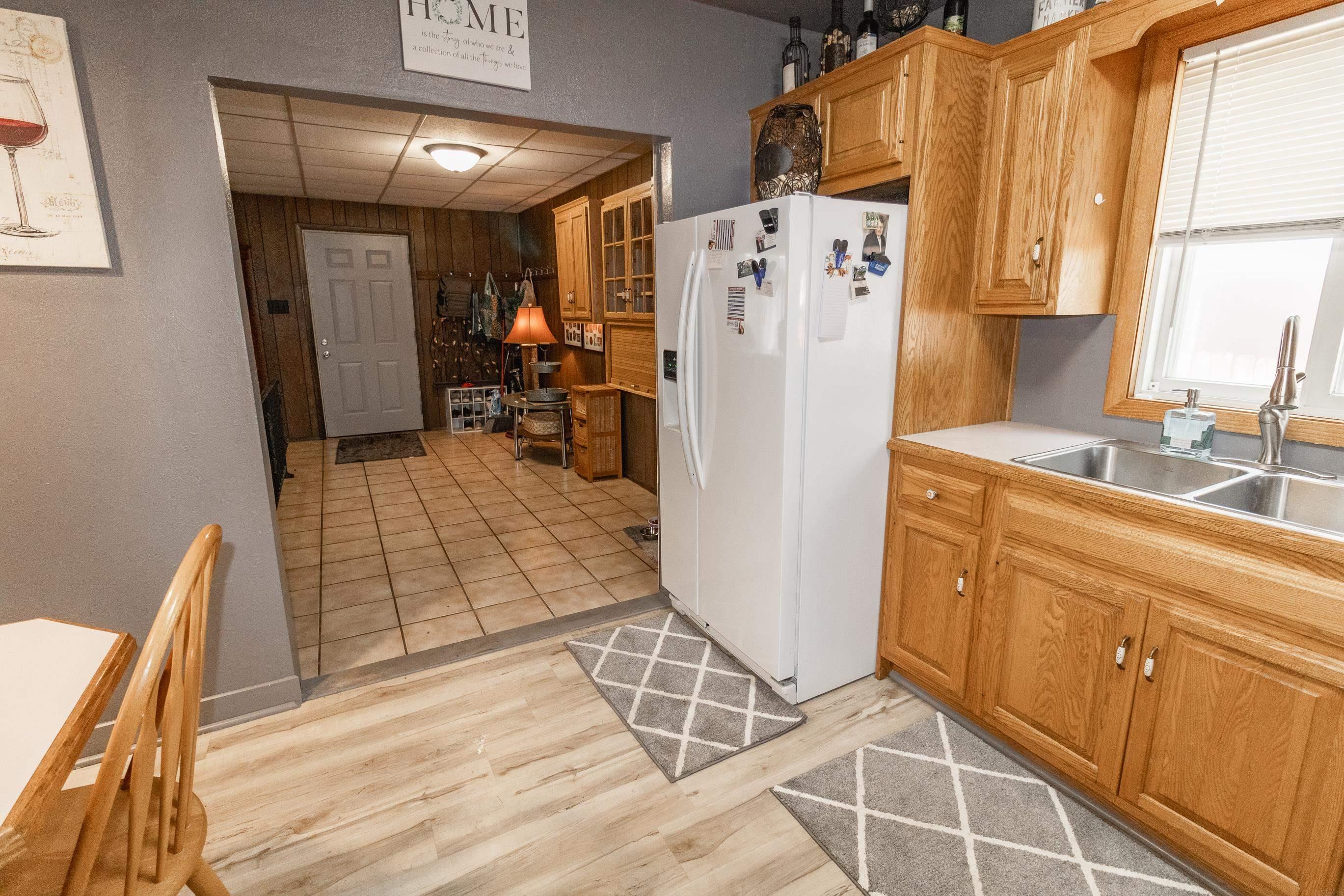 1568 Ruth Street Waterloo, IA 50707 - Photo 10 of 32 Gallery Image 10