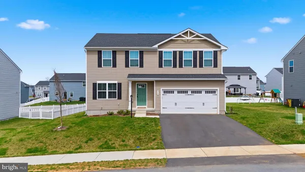 $389,900 | 310 Otero Lane, Hedgesville, WV 25427