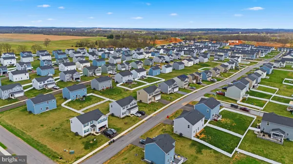 $389,900 | 310 Otero Lane, Hedgesville, WV 25427