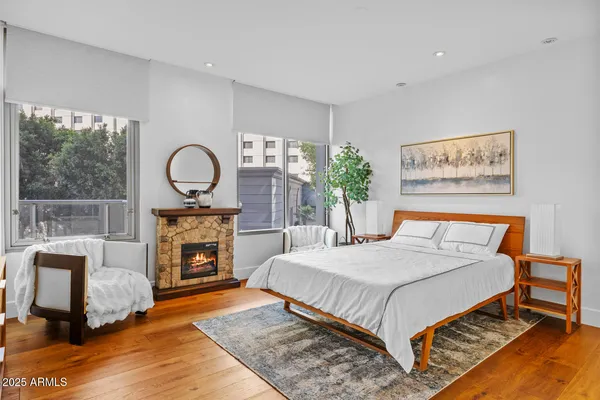 $1,195,000 | 2402 East Esplanade Lane, Unit 204, Phoenix, AZ 85016