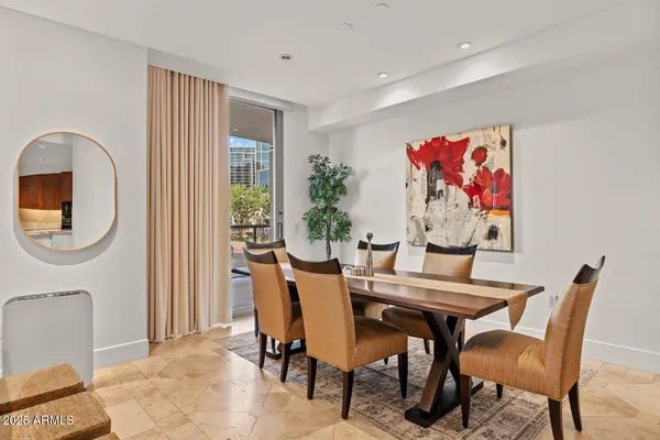 $1,195,000 | 2402 East Esplanade Lane, Unit 204, Phoenix, AZ 85016