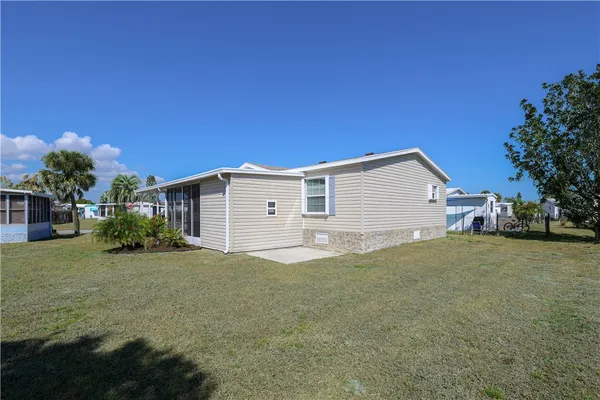 $282,500 | 929 Thrush Circle, Barefoot Bay, FL 32976