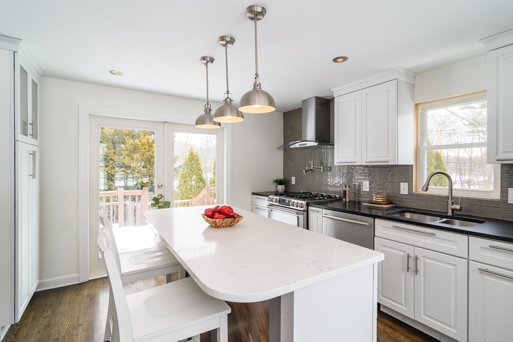 3 MacArthur Road Natick, MA 01760 - Photo 10 of 28