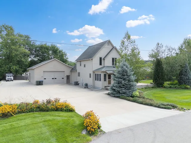 $430,000 | 619 Portland Court Northeast, Rochester, MN 55906