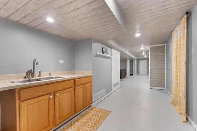 $430,000 | 619 Portland Court Northeast, Rochester, MN 55906